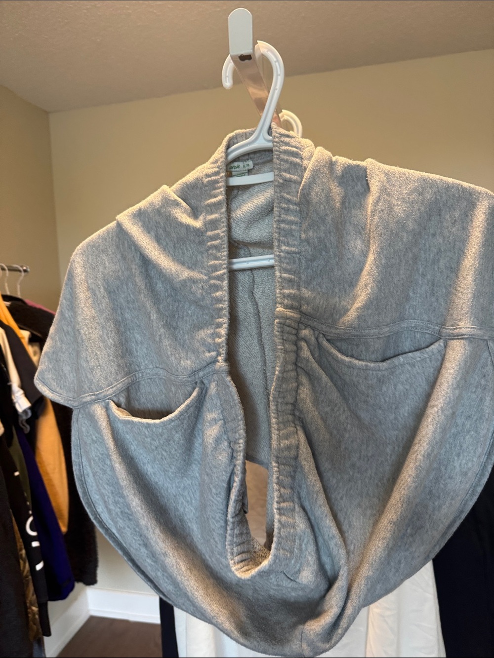 25 aerie